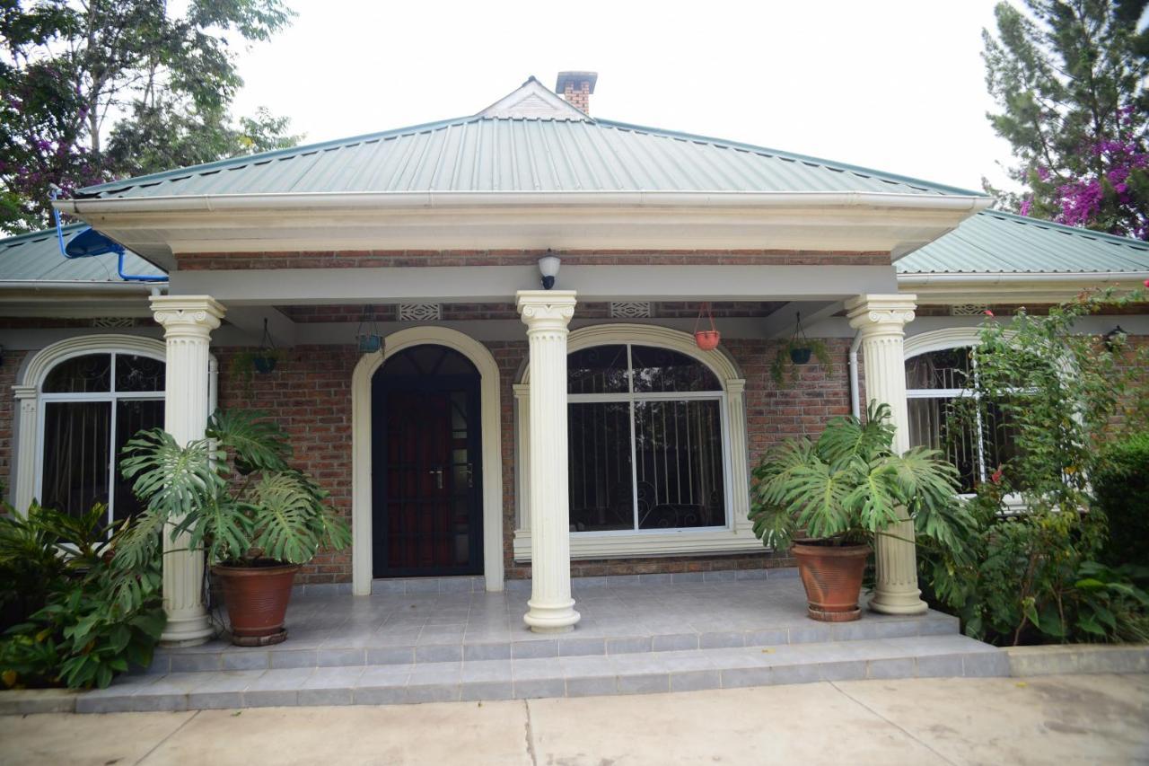 Charming Eco-Homestay Near Kilimanjaro International Airport Arusha Bagian luar foto