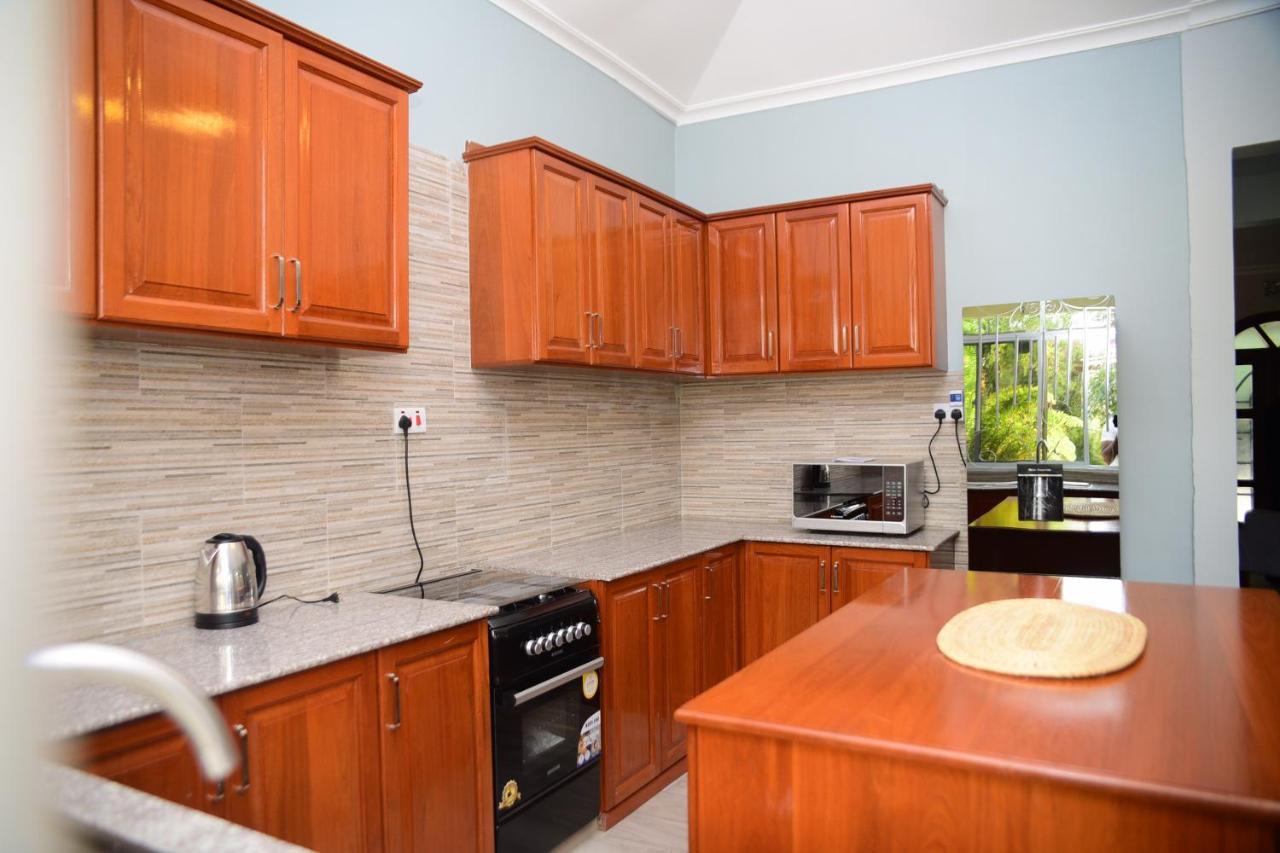 Charming Eco-Homestay Near Kilimanjaro International Airport Arusha Bagian luar foto