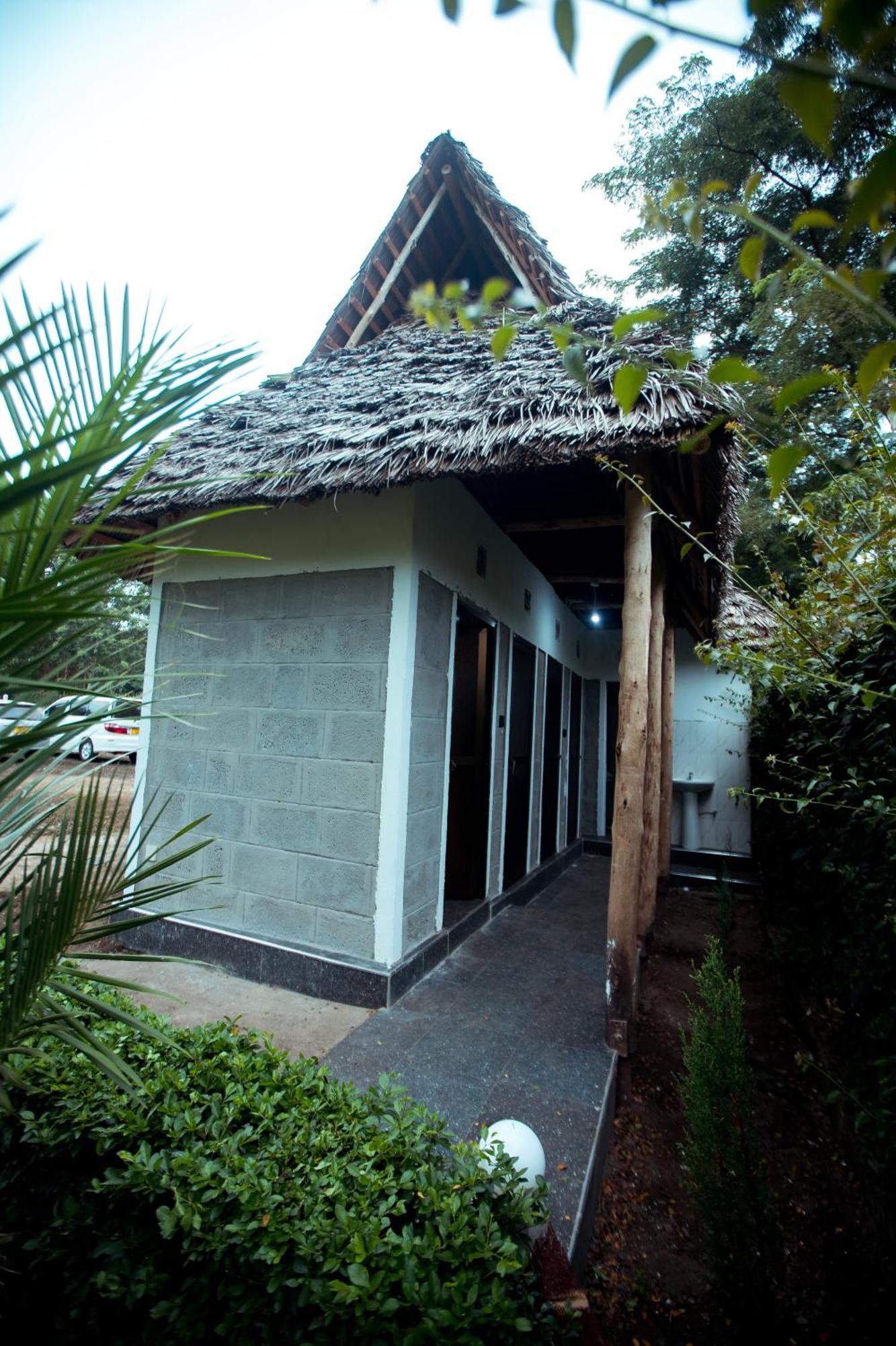 Charming Eco-Homestay Near Kilimanjaro International Airport Arusha Bagian luar foto